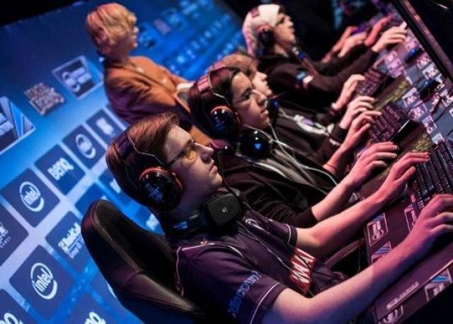 不断变化的 不断变化的