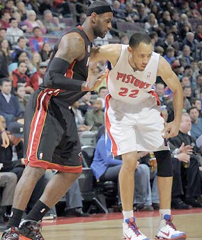 西有望在北 西有望在北