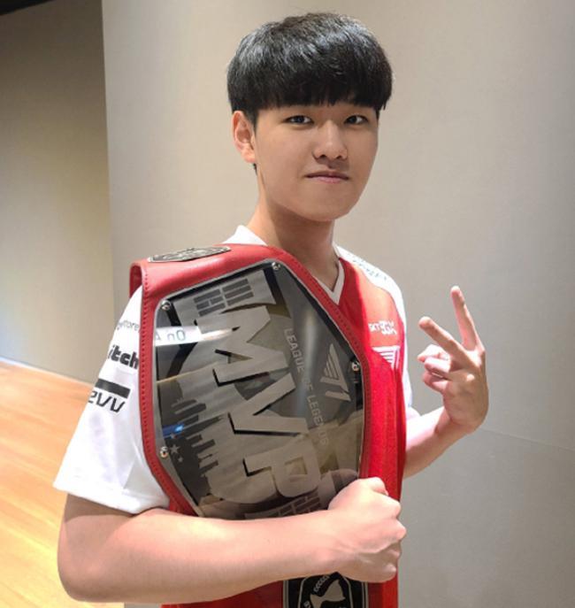 王俊杰的上 王俊杰的上